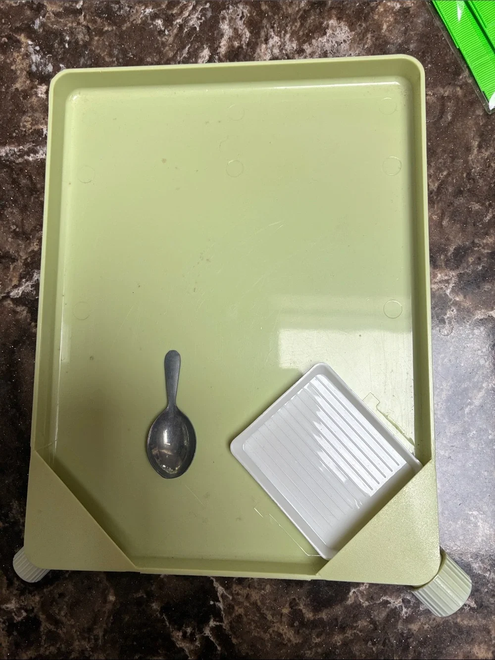 Portable bead boards Organizer and  Accessories - White & Light Green